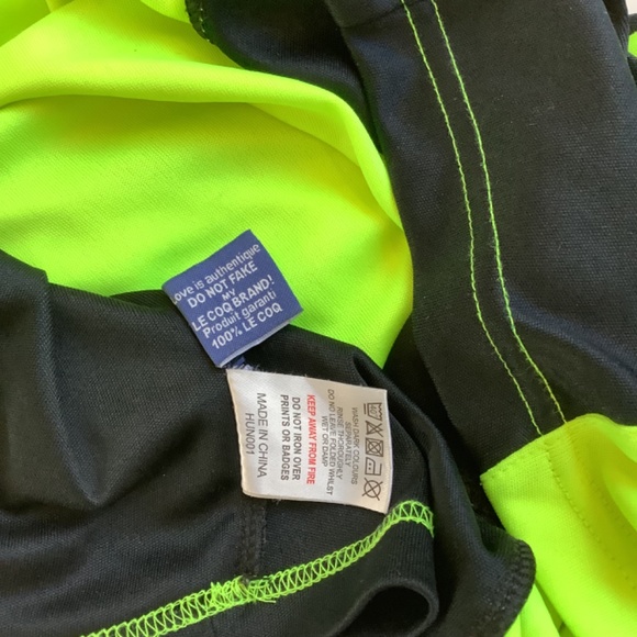 LE COQ SPORTIF Black and Neon Yellow Cycling Jersey - Picture 13 of 13
